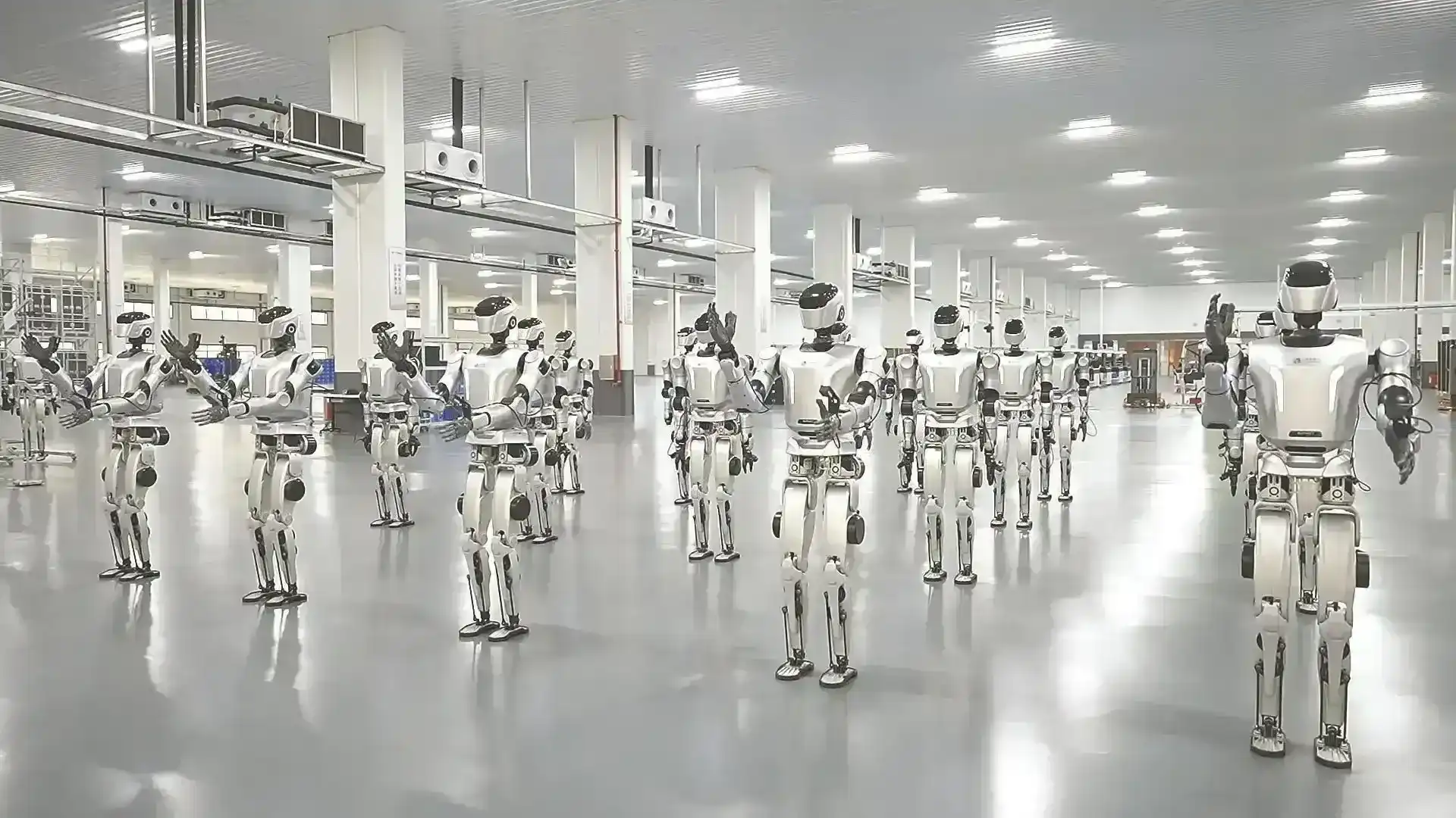 万台级人形机器人 万台级人形机器人